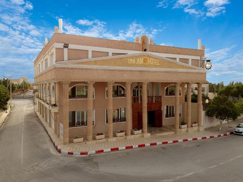 Trajan Hotel Timgad Екстер'єр фото